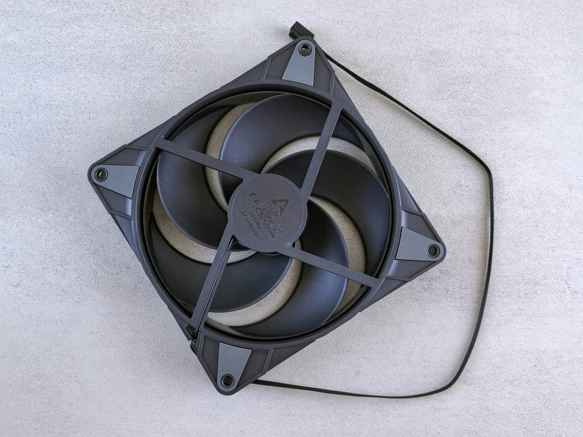 Diagram showing optimal PC case airflow: cool air enters front/bottom, hot air exits rear/top with labeled fan types